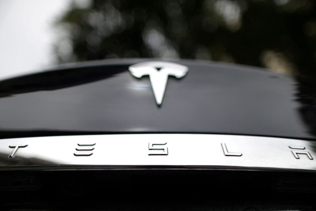 Tesla settles case over 2018 fatal crash of Apple engineer