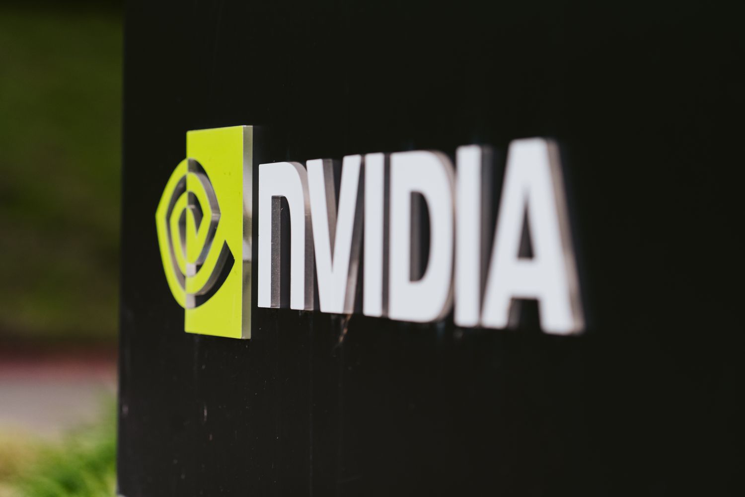 Can Nvidia sustain its AI-fueled rise as the stock price nears record highs?